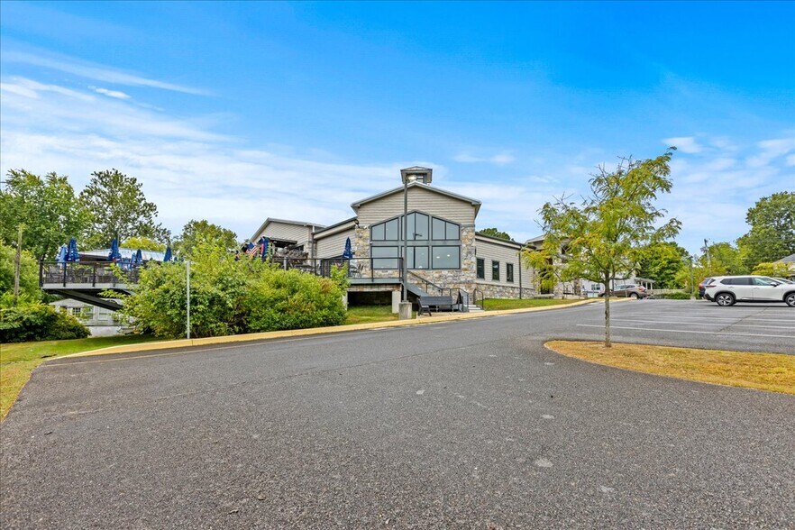 More Photos Of 1067 Totem Rd, Bensalem General Retail For Sale