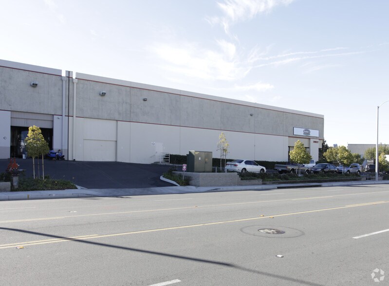 More Photos Of 20822 Currier Rd, City Of Industry Warehouse For Lease