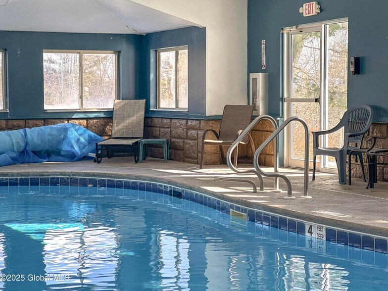 More Photos Of 1545 Us-9, Lake George Hospitality For Sale