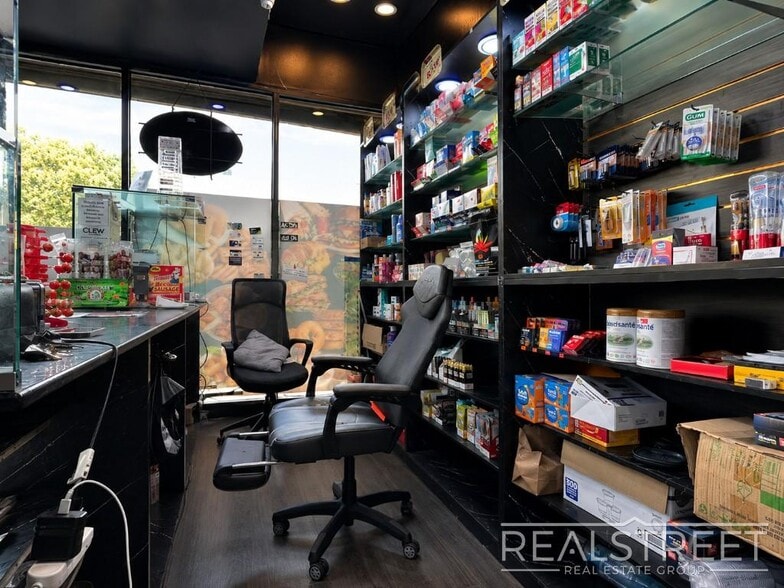 More Photos Of 856 Knickerbocker Ave, Brooklyn Storefront Retail Residential For Lease