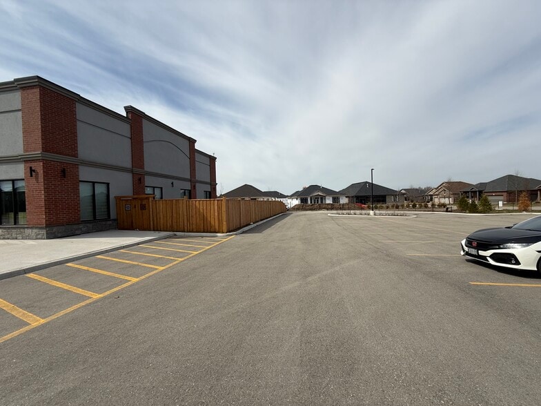 More Photos Of 2146 Kains Rd, London Freestanding For Sale