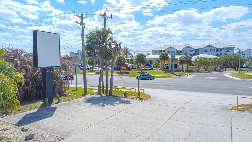More Photos Of 9010 Astronaut Blvd, Cape Canaveral Warehouse For Sale