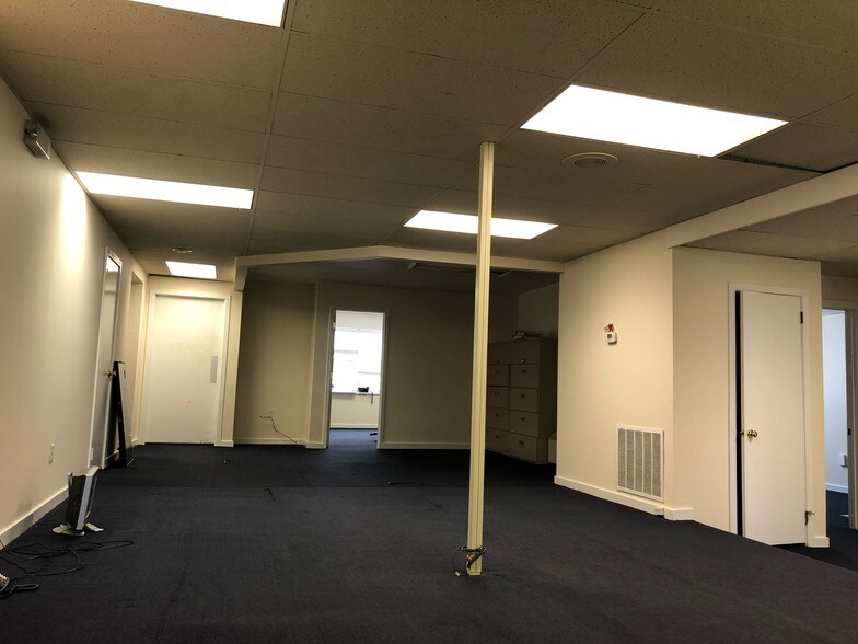 More Photos Of 40 Darby Rd, Paoli Medical For Lease