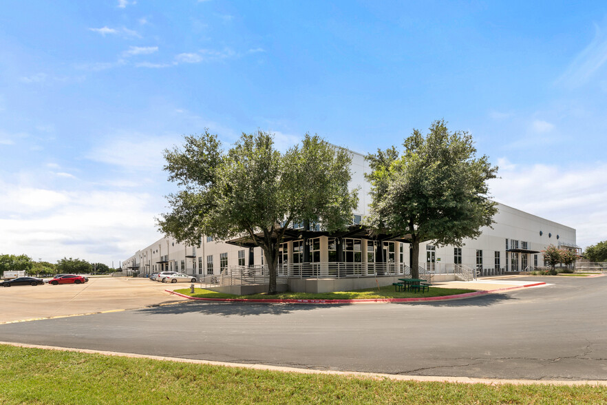 Primary Photo Of 7301 Metro Center Dr, Austin Flex For Lease