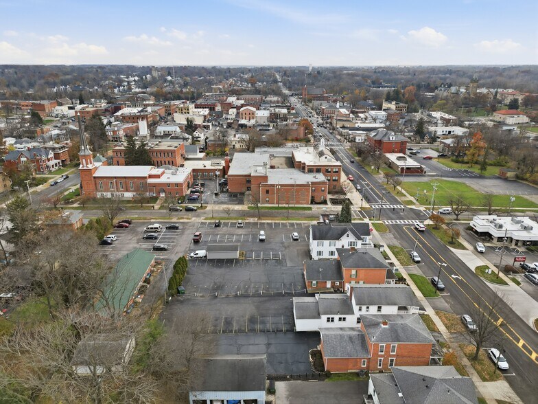 More Photos Of 104 W William St, Delaware Medical For Lease