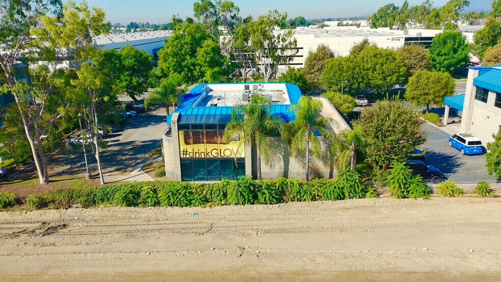 More Photos Of 9233 Charles Smith Ave, Rancho Cucamonga Flex For Sale