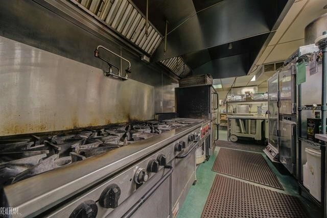 More Photos Of 24611 Gratiot Ave, Eastpointe Freestanding For Sale