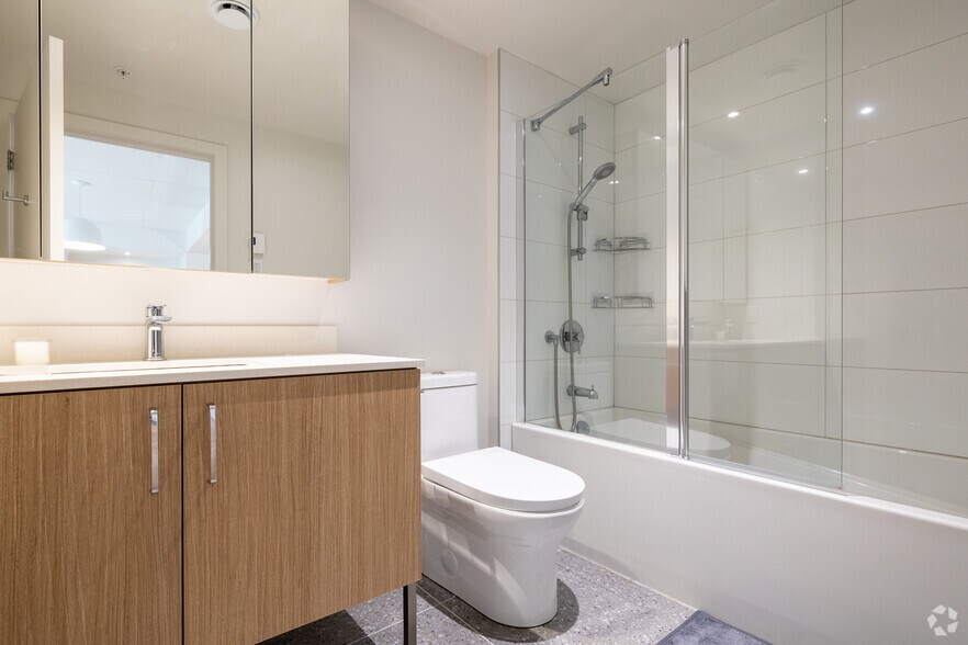 More Photos Of 8405 Pl Saint-Charles, Brossard Apartments For Lease