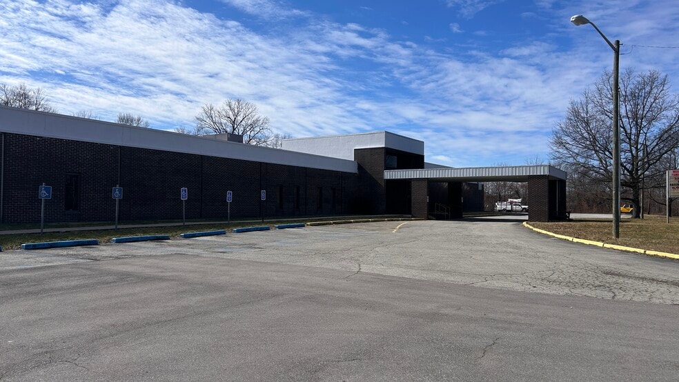 More Photos Of 7055 E 16th St, Indianapolis Lodge Meeting Hall For Sale