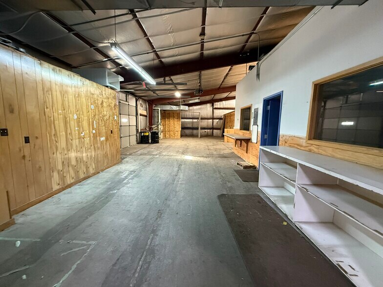 More Photos Of 3115 N Roemer Rd, Appleton Manufacturing For Lease