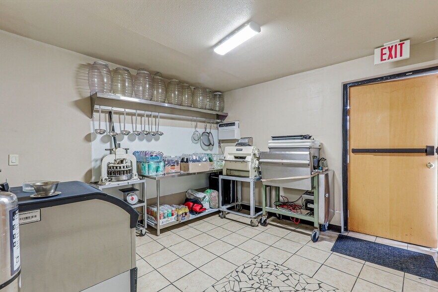 More Photos Of 2222 Bassett Ave, El Paso Storefront Retail Residential For Sale