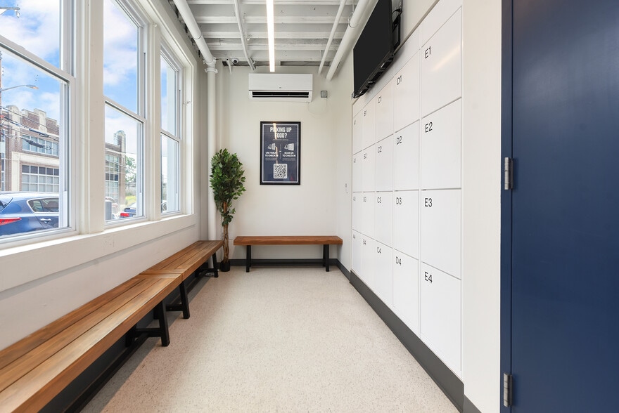 More Photos Of 451 Melwood Ave, Pittsburgh Fast Food For Lease