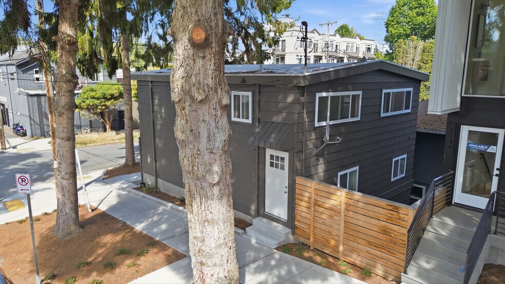 More Photos Of 1 W Dravus St, Seattle Apartments For Sale