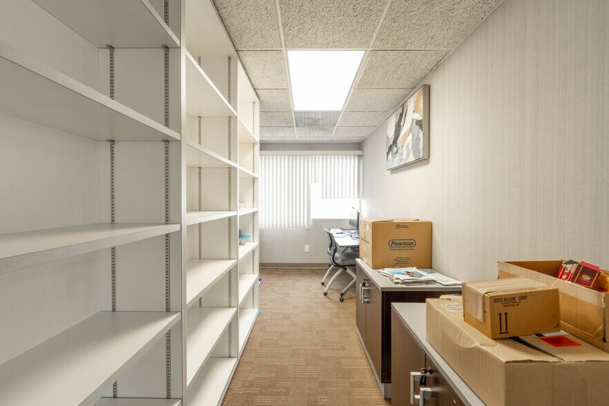 More Photos Of 5995-5997 Brockton Ave, Riverside Medical For Sale