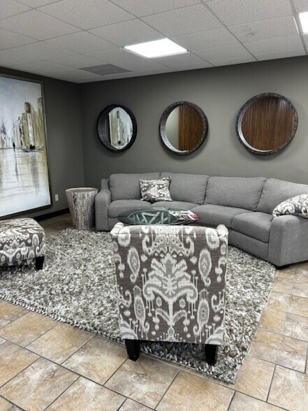 More Photos Of 6931 S 66th East Ave, Tulsa Medical For Sale