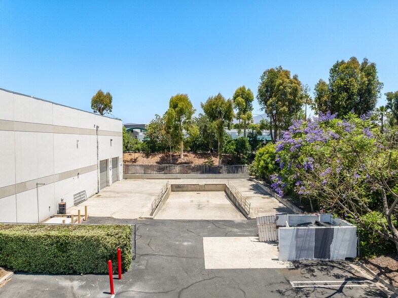 More Photos Of 21 Morgan, Irvine Warehouse For Lease