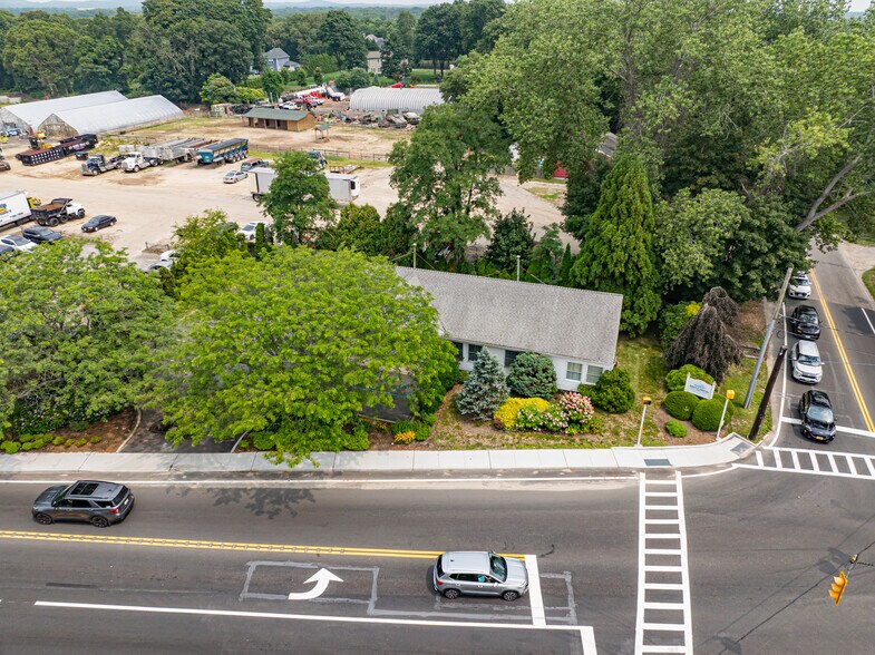 More Photos Of 63 Eastport Manor Rd, Eastport Office For Sale