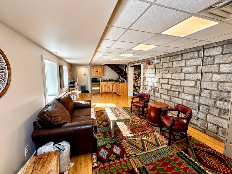 More Photos Of 210 Brooklea Dr, Fayetteville Freestanding For Sale
