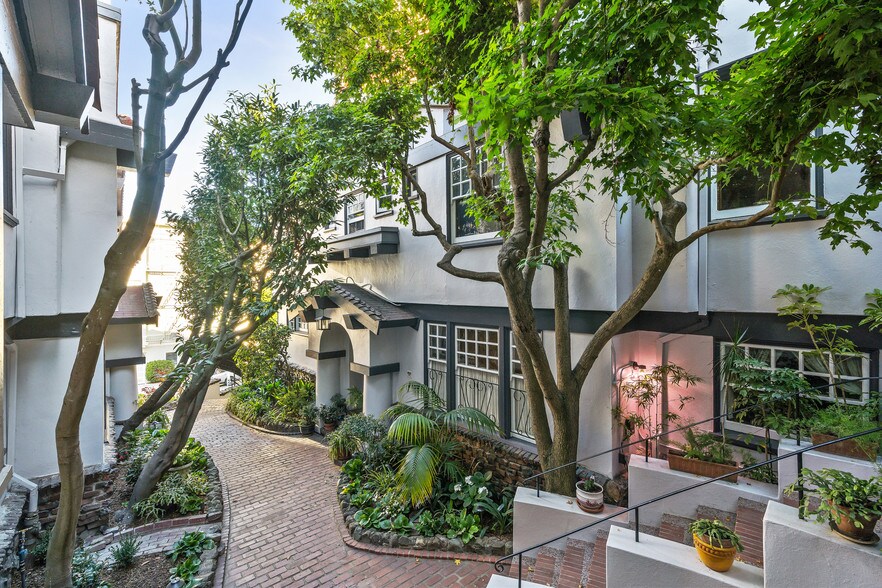 More Photos Of 2115-2129 Hyde St, San Francisco Apartments For Sale