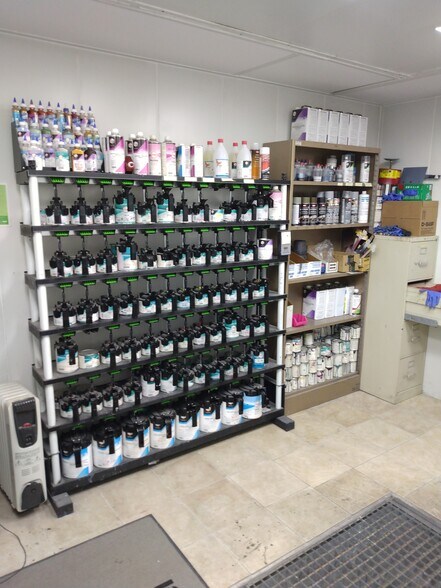 More Photos Of 4100 Indianola Ave, Columbus Auto Repair For Sale