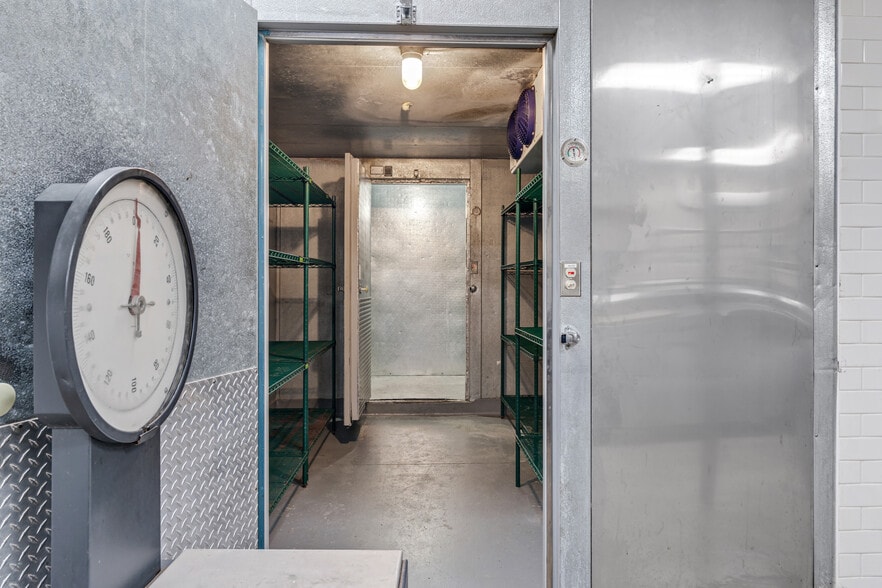 More Photos Of 1180 Airport Park Blvd, Ukiah Restaurant For Sale