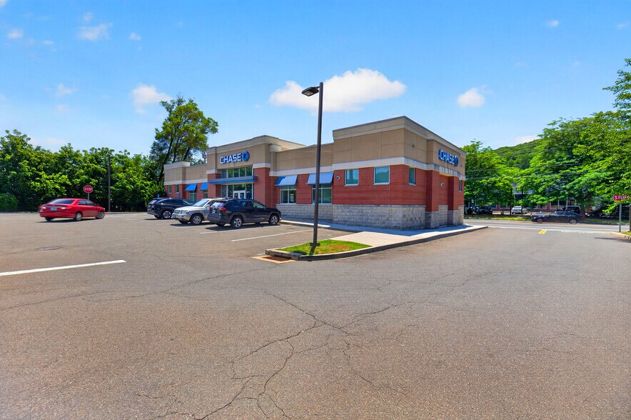 More Photos Of 149 Amity Rd, New Haven Bank For Sale