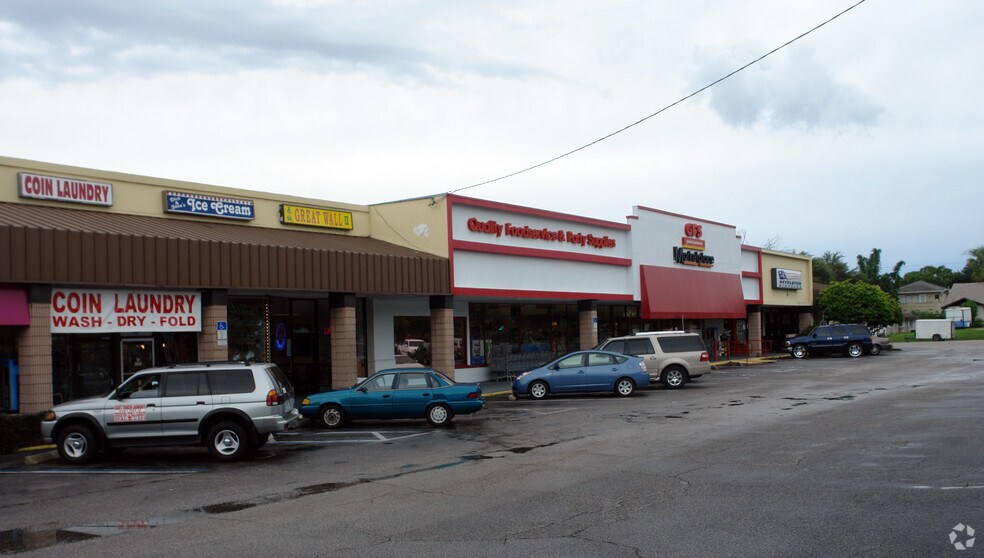 More Photos Of 3131-3185 4th St N, Saint Petersburg Freestanding For Lease