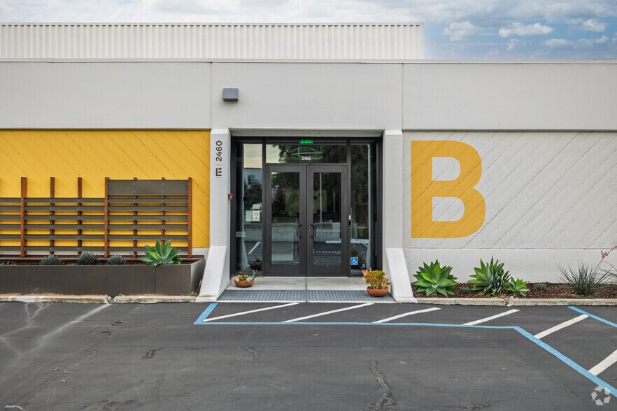 More Photos Of 2460 Embarcadero Rd, Palo Alto Office For Lease