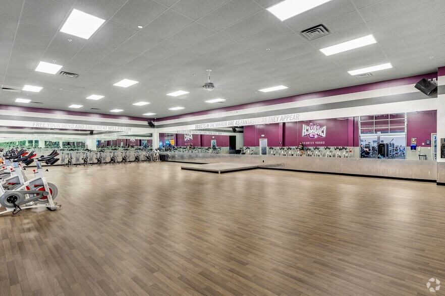 More Photos Of 1292 Border Ave, Corona Health Club For Sale