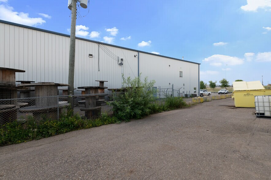 More Photos Of 191 MacKay Cres, Wood Buffalo Warehouse For Lease