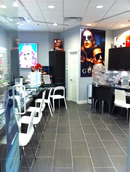 More Photos Of 3255 Hwy 7 E, Markham Storefront For Sale