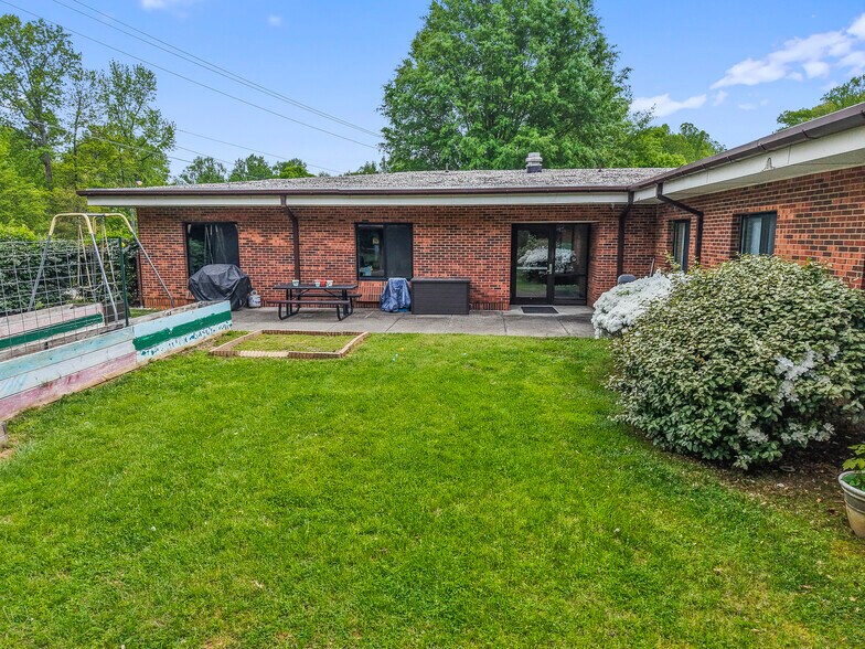 More Photos Of 5900 Bethabara Park Blvd, Winston-Salem Healthcare For Sale