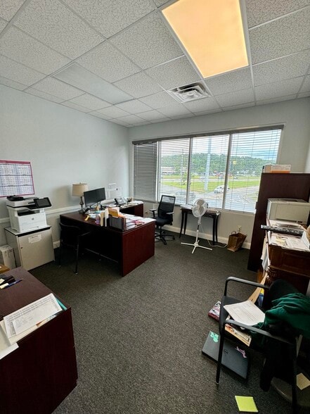 More Photos Of 328 E Main St, Cartersville Medical For Lease