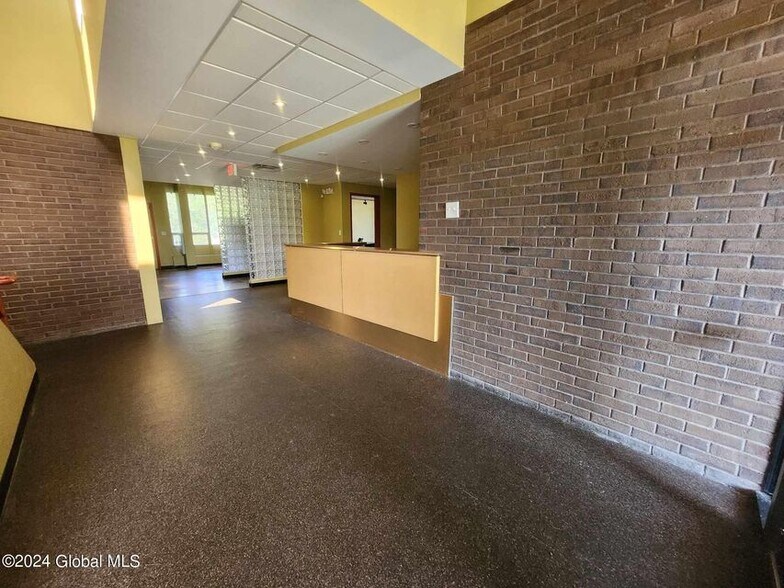 More Photos Of 436 New Karner Rd, Albany Office For Lease