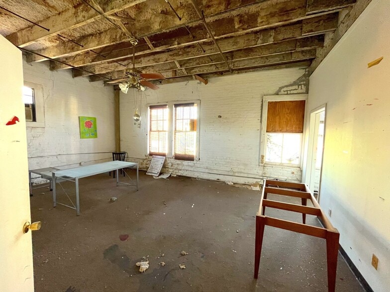More Photos Of 1021 Pleasant st, New Orleans Warehouse For Sale