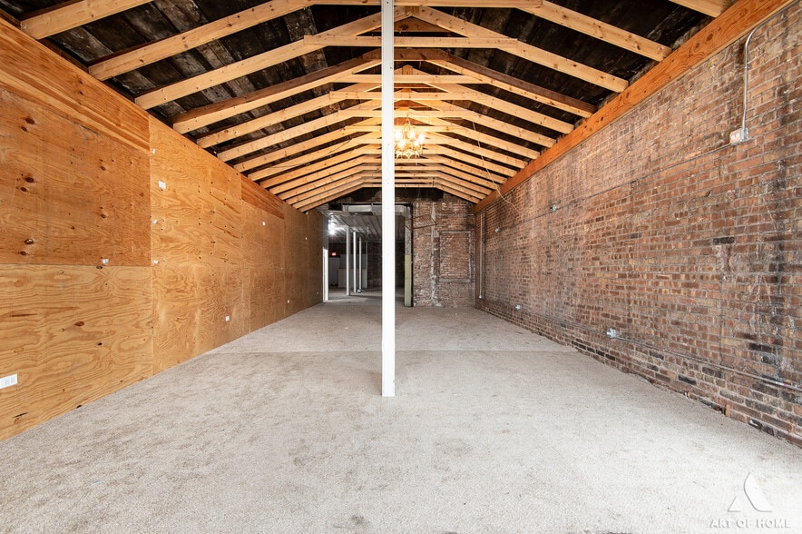 More Photos Of 16-18 E Burlington Ave, La Grange Storefront For Lease