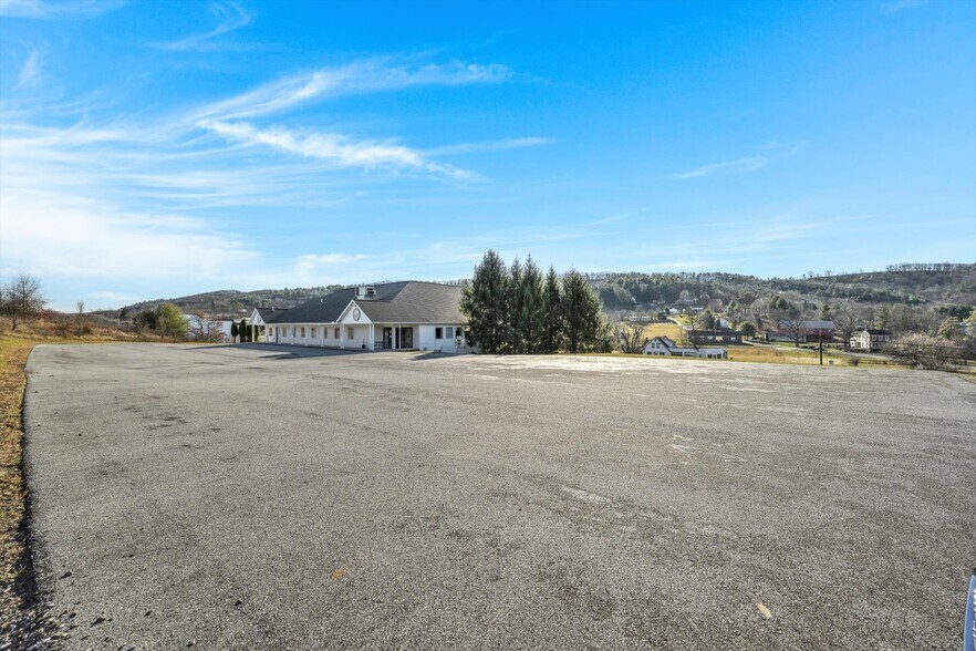 More Photos Of 200 Pine Brook Pl, Orwigsburg Medical For Lease