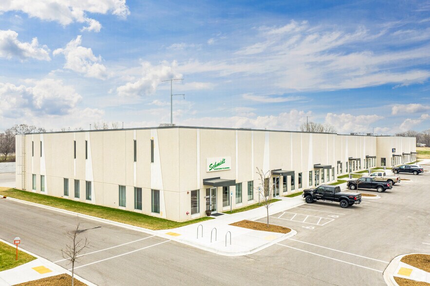 More Photos Of 5004-5048 Tradewinds Pky, Madison Unknown For Lease