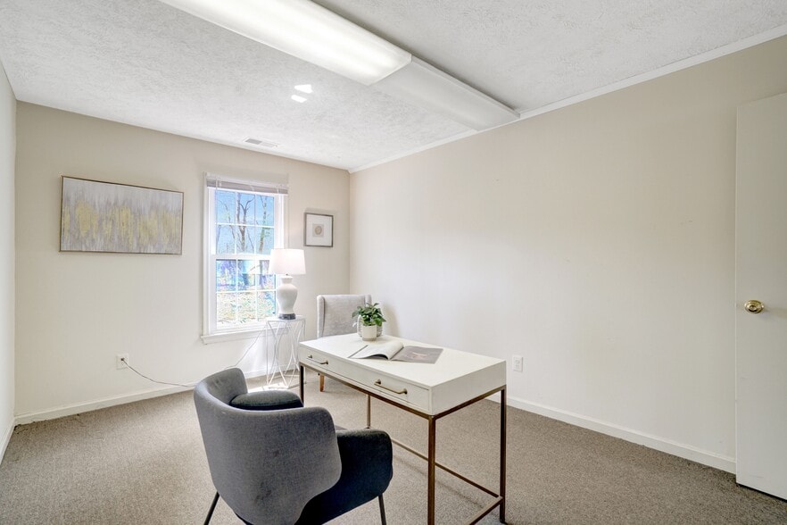 More Photos Of 7297 US-29, Falls Church Office For Sale