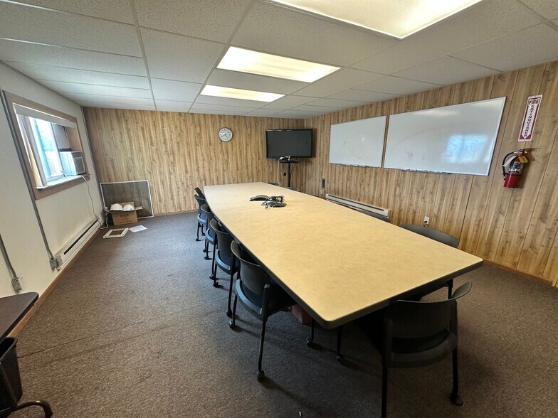 More Photos Of 2450 S 32nd St, Billings Warehouse For Sale