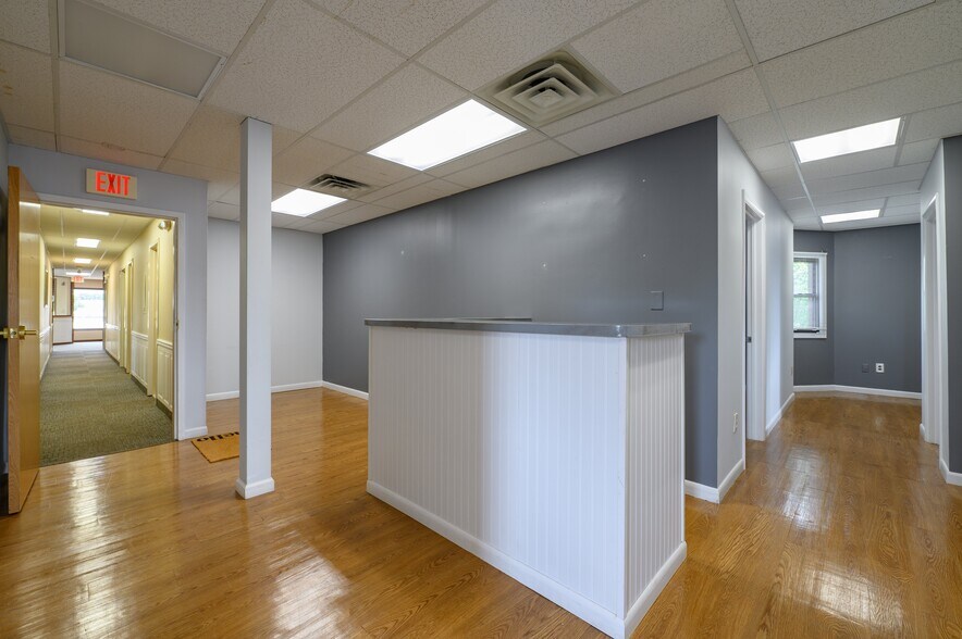 More Photos Of 310 Main St, East Haven Office Residential For Lease