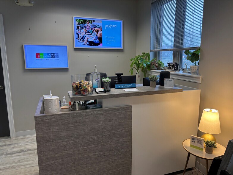 More Photos Of 5787 Stadium Dr, Kalamazoo Office For Lease