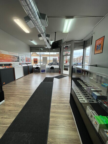 More Photos Of 5933-5945 W Division St, Chicago Storefront For Sale