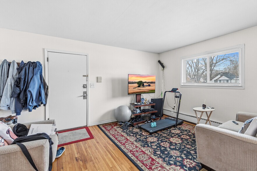 More Photos Of 2633 Division St N, North Saint Paul Apartments For Sale