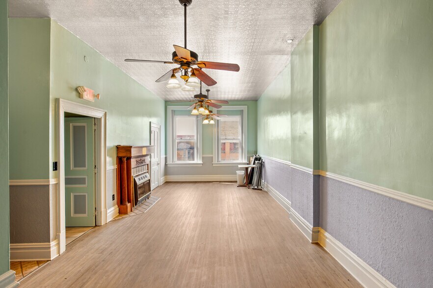 More Photos Of 105 E Main St, Somerset Storefront Retail Residential For Sale