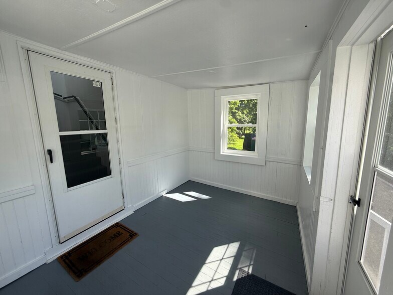 More Photos Of 6 Mayhew St, Hopkinton Multifamily For Sale