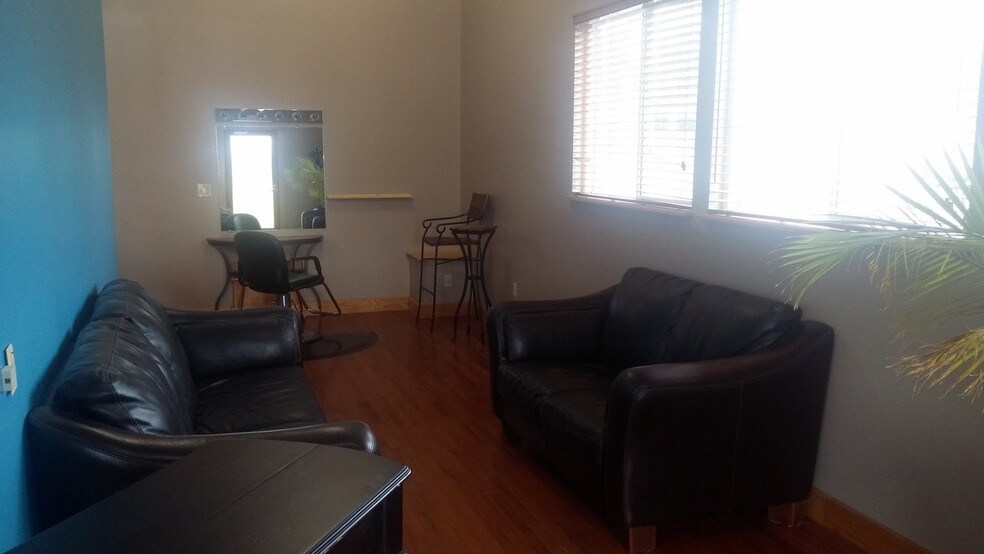 More Photos Of 1041 Shawnee Rd, Lima Freestanding For Lease