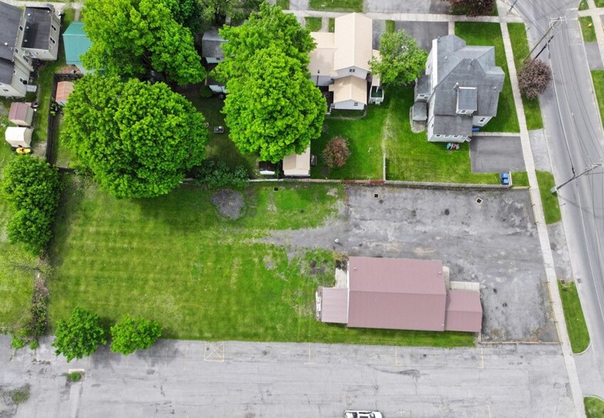 More Photos Of 97 East Ave, Newark General Retail For Sale