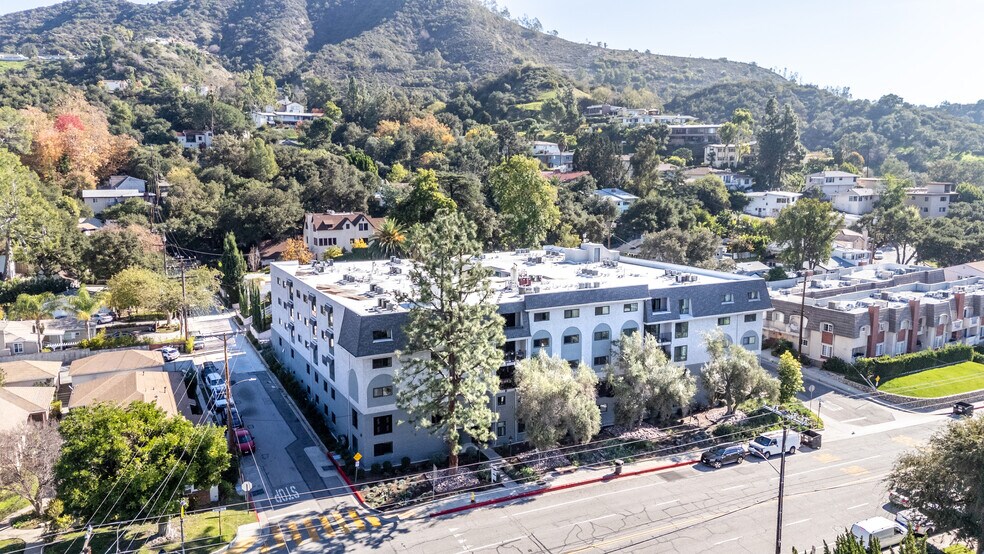Primary Photo Of 1636 N Verdugo Rd, Glendale Apartments For Sale
