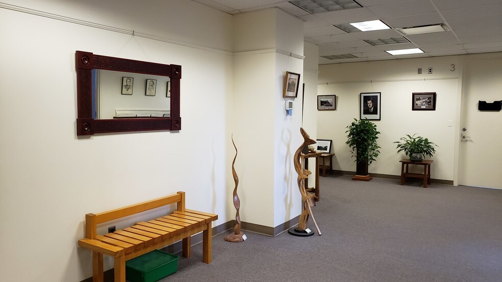 More Photos Of 260 Amity Rd, Woodbridge Medical For Sale